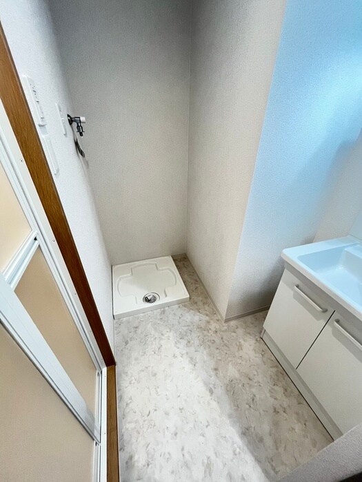 物件内観写真22　(洗濯機置場)