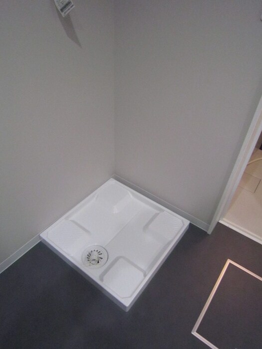 物件内観写真11　(洗濯機置場)