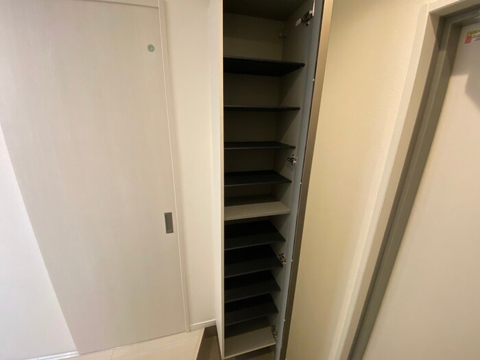 物件内観写真15　(靴箱)