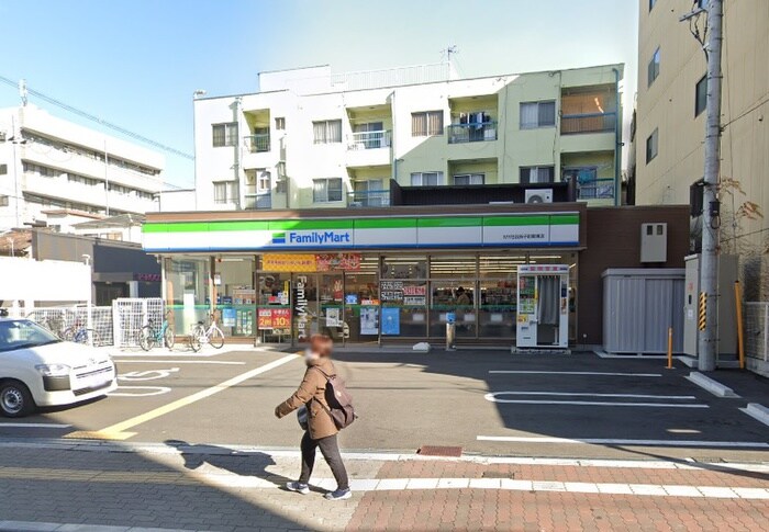 ファミリーマート