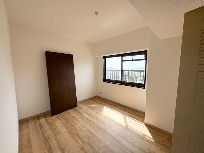 物件内観写真13　(居室)