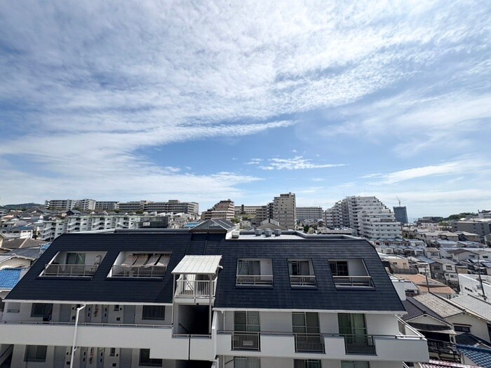 物件内観写真20　(室内からの展望)