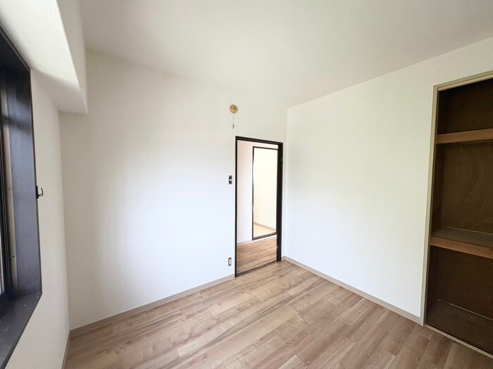 物件内観写真21　(居室)