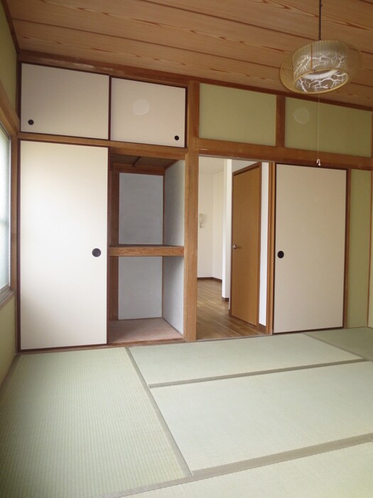 物件内観写真10　(居室)