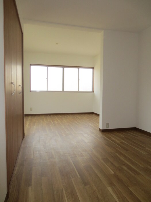 物件内観写真11　(居室)