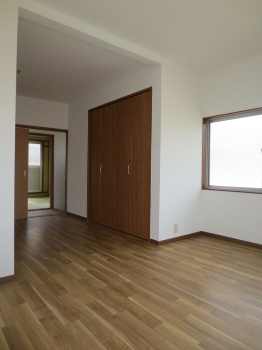 物件内観写真12　(居室)