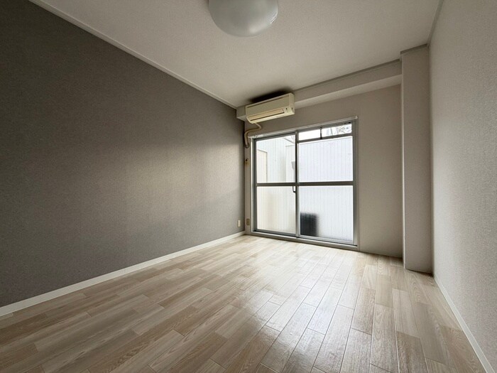 物件内観写真10　(居室)