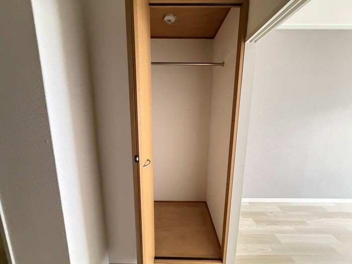 物件内観写真16　(収納)