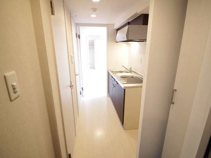 物件内観写真19　(玄関)