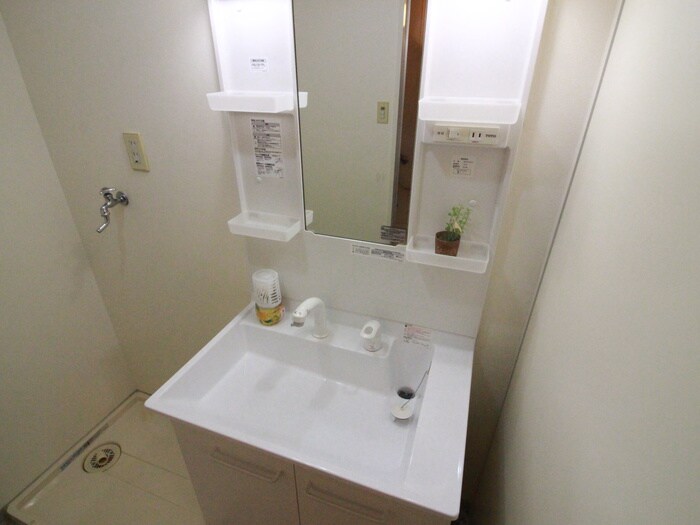 物件内観写真10　(洗面)