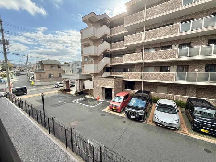 物件内観写真22　(室内からの展望)