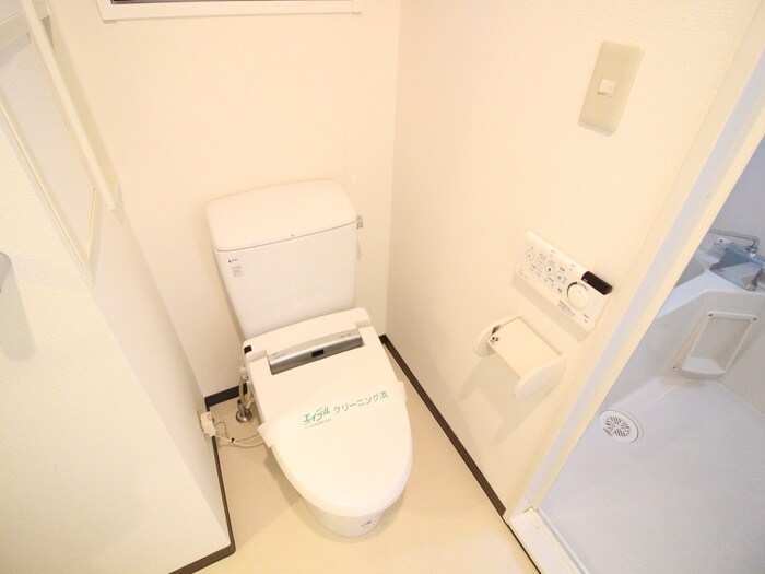 物件内観写真14　(トイレ)