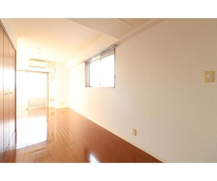 物件内観写真10　(廊下)