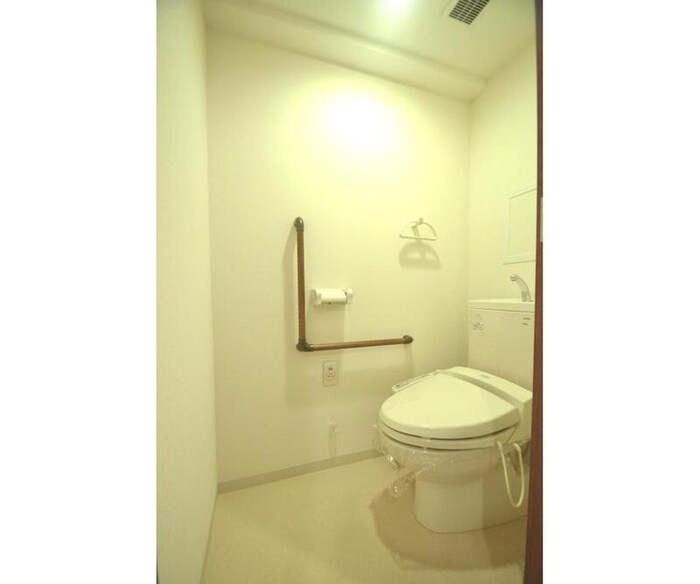 物件内観写真14　(トイレ)