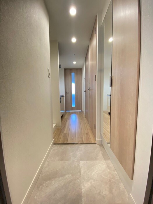 物件内観写真19　(玄関)