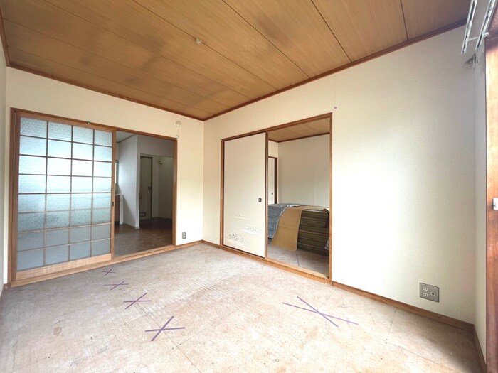 物件内観写真8　(居室)