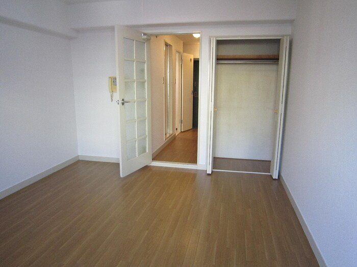 物件内観写真4　(居室)