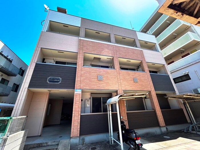 物件外観写真1　(外観写真)