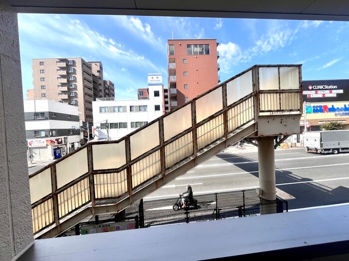 物件内観写真16　(室内からの展望)