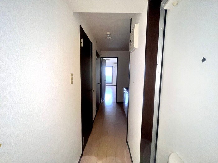 物件内観写真19　(廊下)