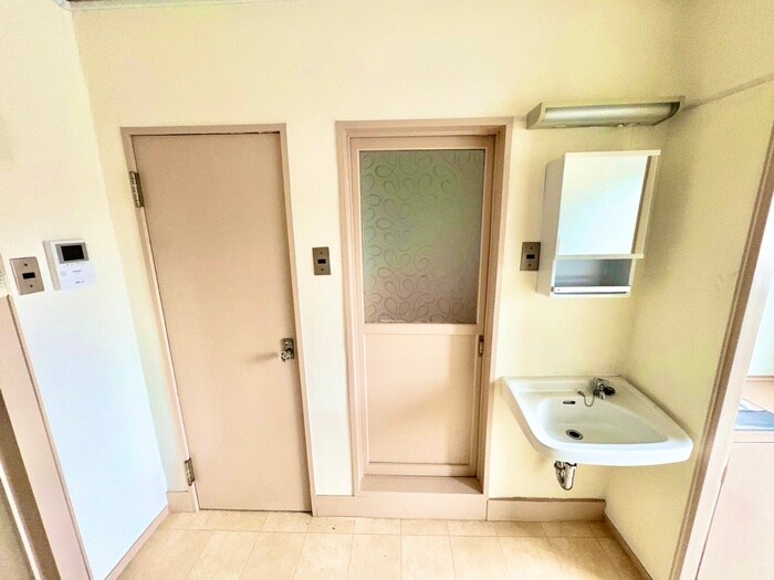 物件内観写真11　(洗面)