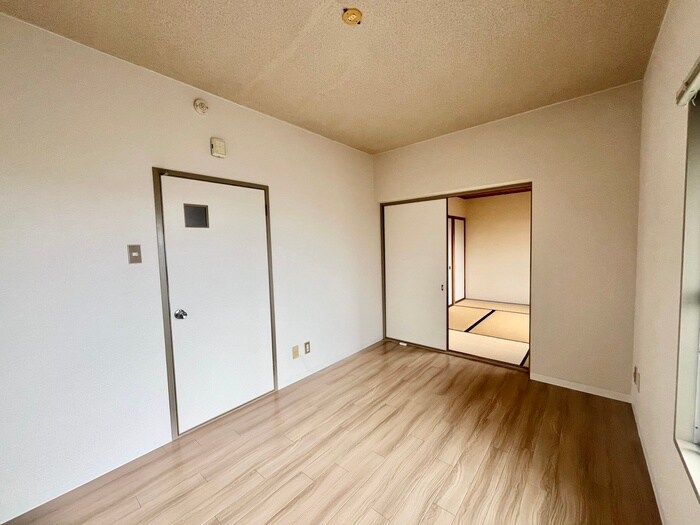 物件内観写真8　(居室)