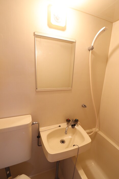 物件内観写真11　(洗面)