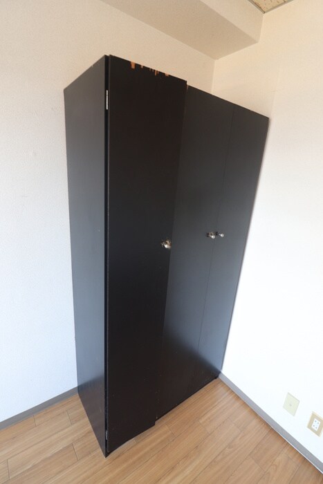 物件内観写真12　(収納)