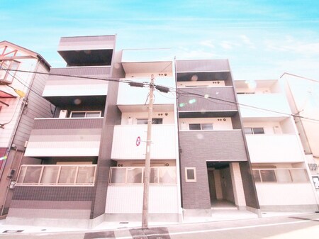 ESCALADE外観写真