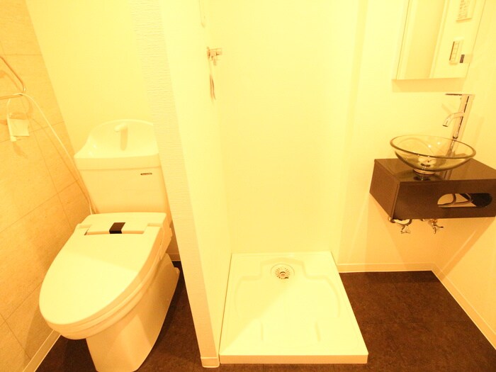 物件内観写真18　(洗濯機置場)