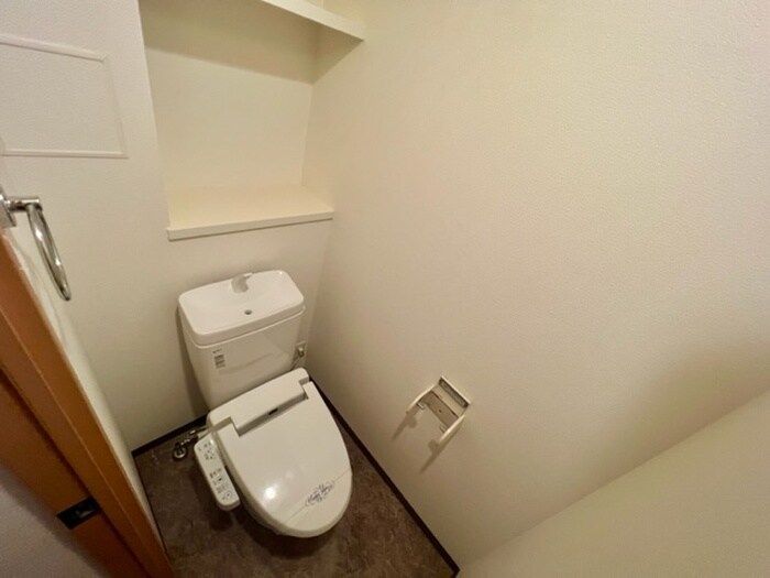 物件内観写真11　(トイレ)