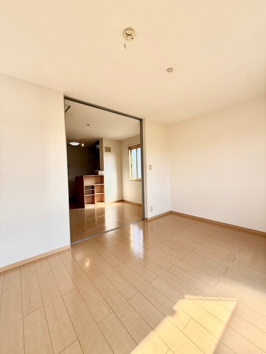 物件内観写真10　(居室)