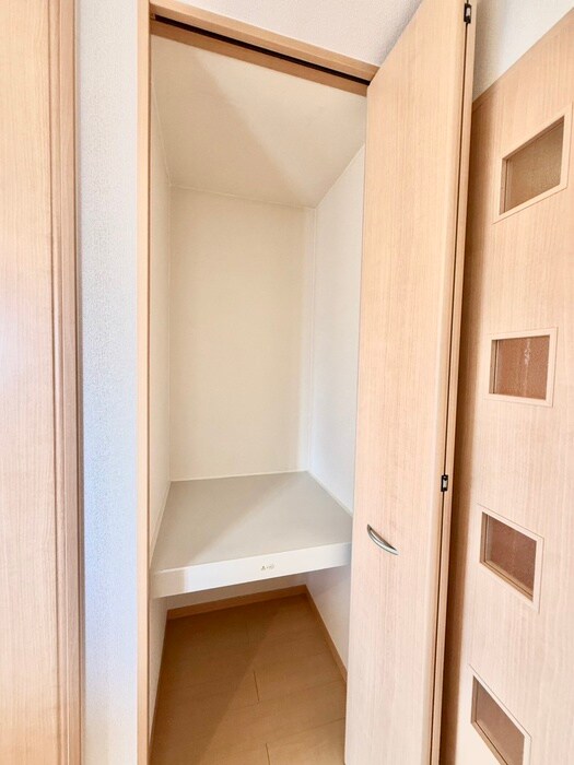 物件内観写真17　(収納)