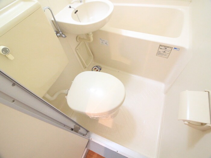 物件内観写真15　(トイレ)