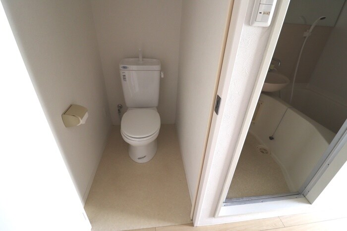 物件内観写真9　(トイレ)