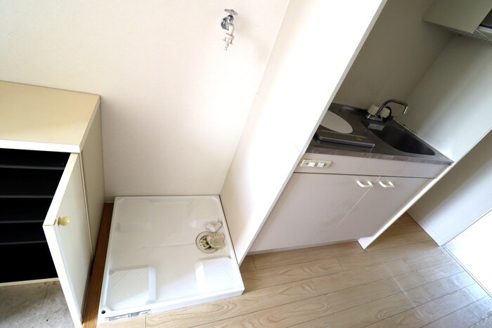 物件内観写真13　(洗濯機置場)