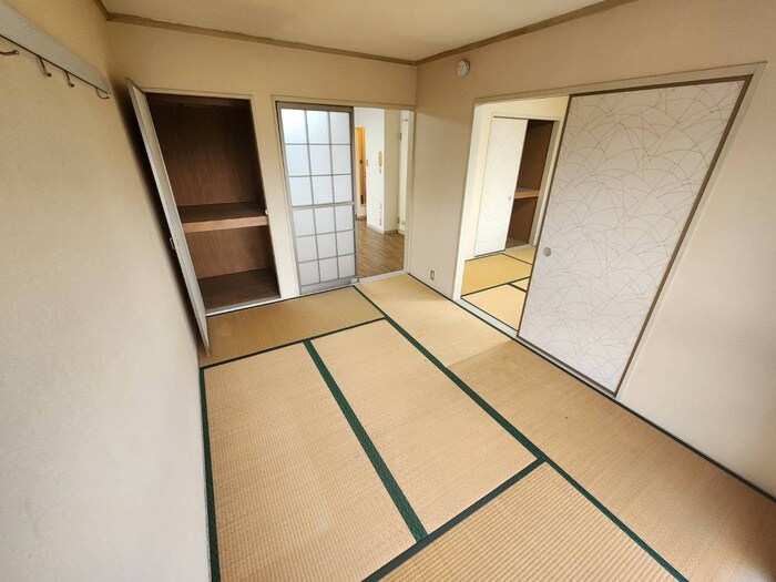 物件内観写真6　(居室)