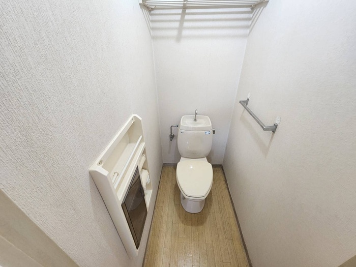 物件内観写真12　(トイレ)