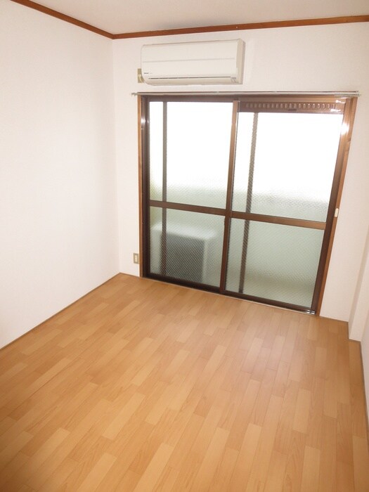 物件内観写真5　(居室)