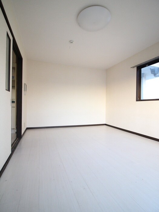 物件内観写真6　(居室)