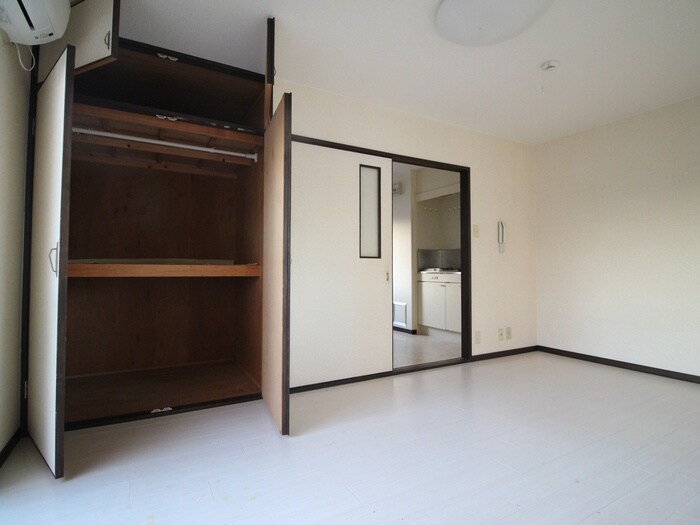 物件内観写真10　(居室)