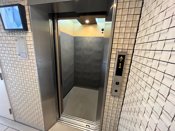 物件外観写真4　(建物設備)