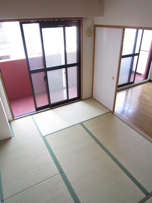 物件内観写真8　(居室)