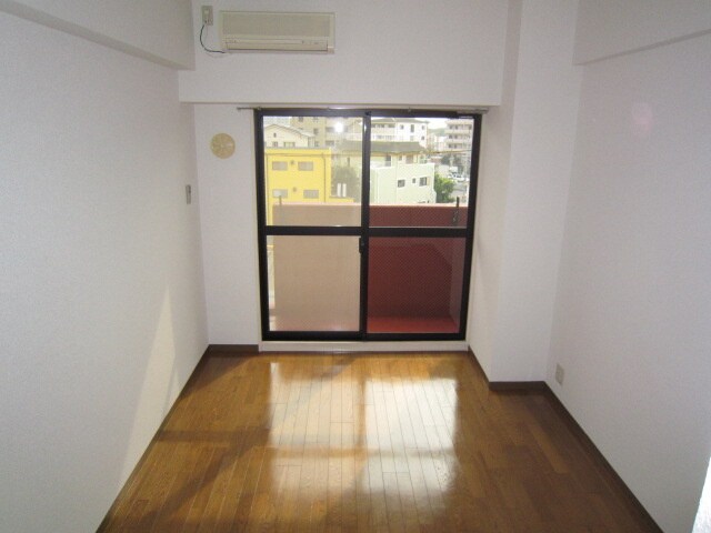 物件内観写真13　(居室)