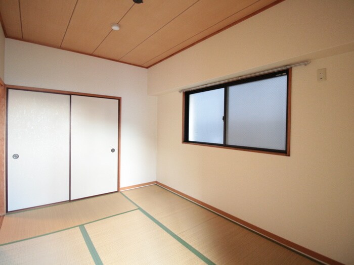 物件内観写真9　(居室)