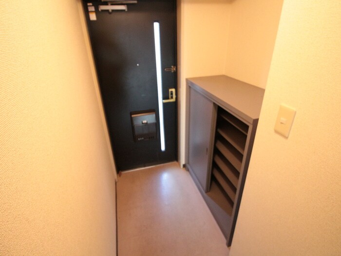 物件内観写真15　(玄関)