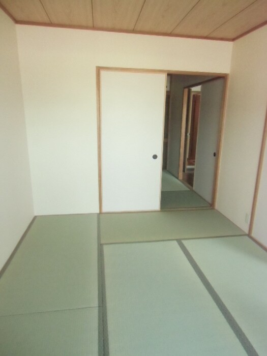 物件内観写真14　(居室)