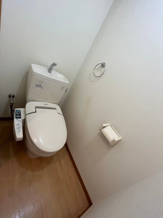 物件内観写真6　(トイレ)