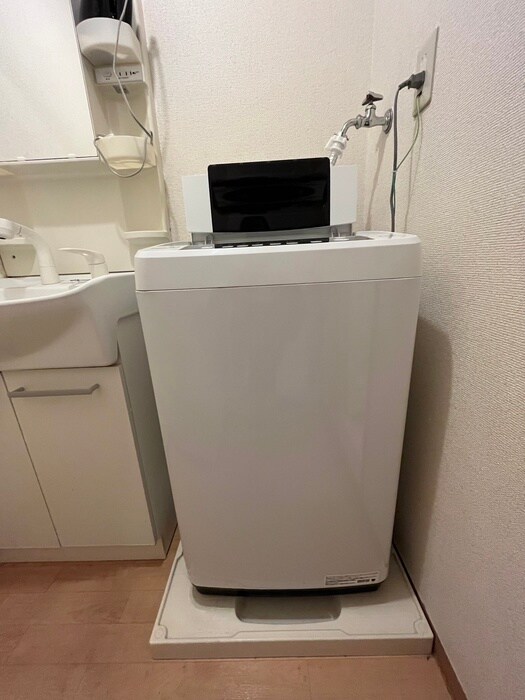 物件内観写真8　(洗濯機置場)