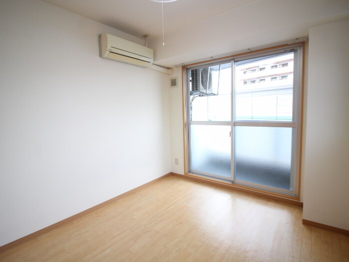 物件内観写真12　(居室)